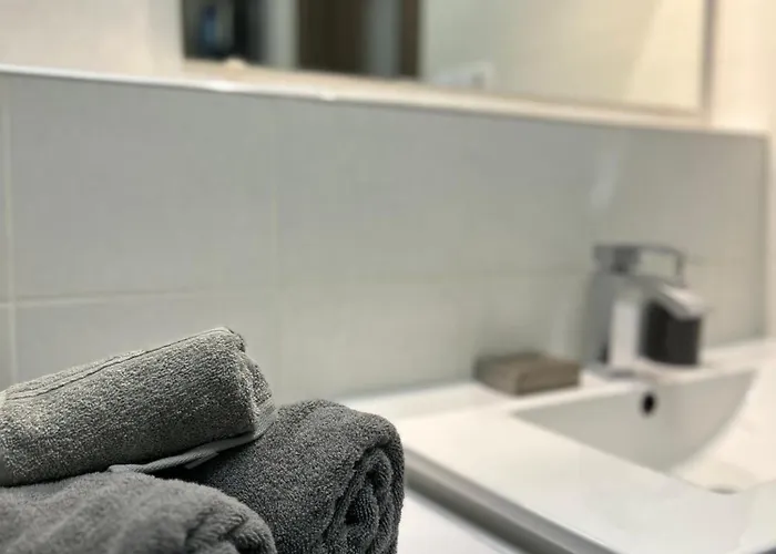 Ar London House アパート *